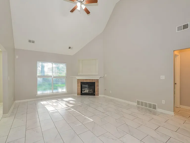 4953 Wemberley Dr — Photo 5