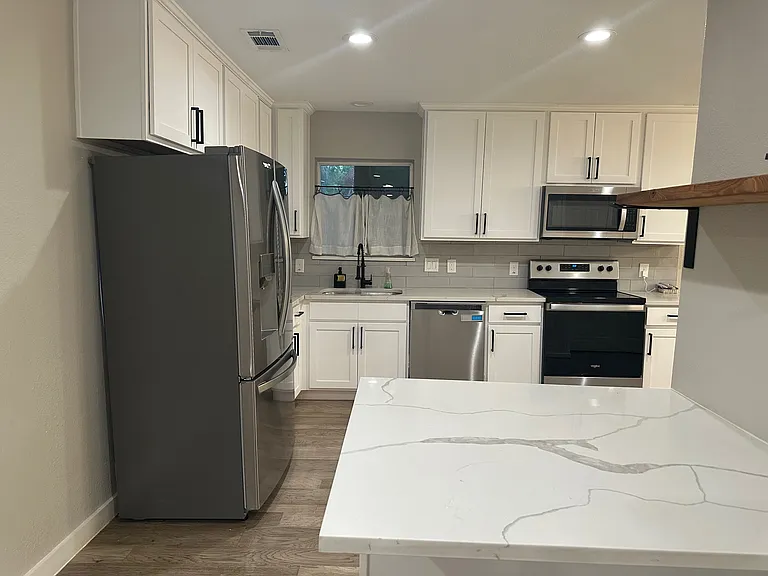 2970 Mark Twain Dr — Photo 11