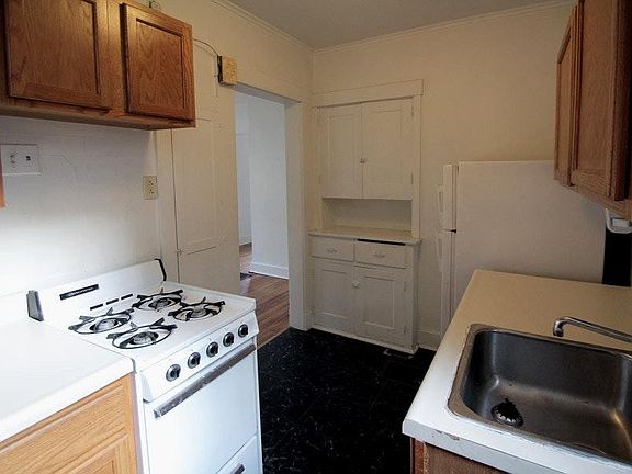 4th image of 316 Whitney Ave
