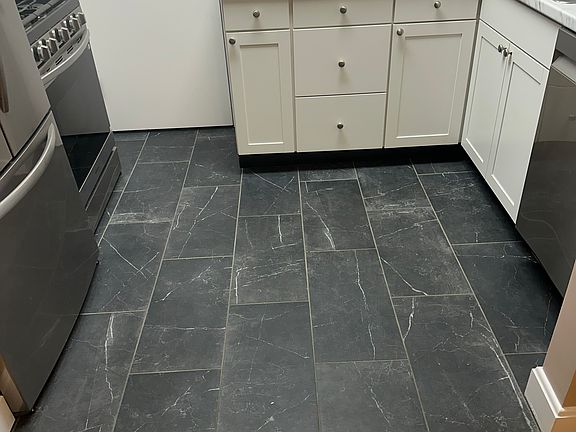 4th image of 74 N Rocky River Dr #4