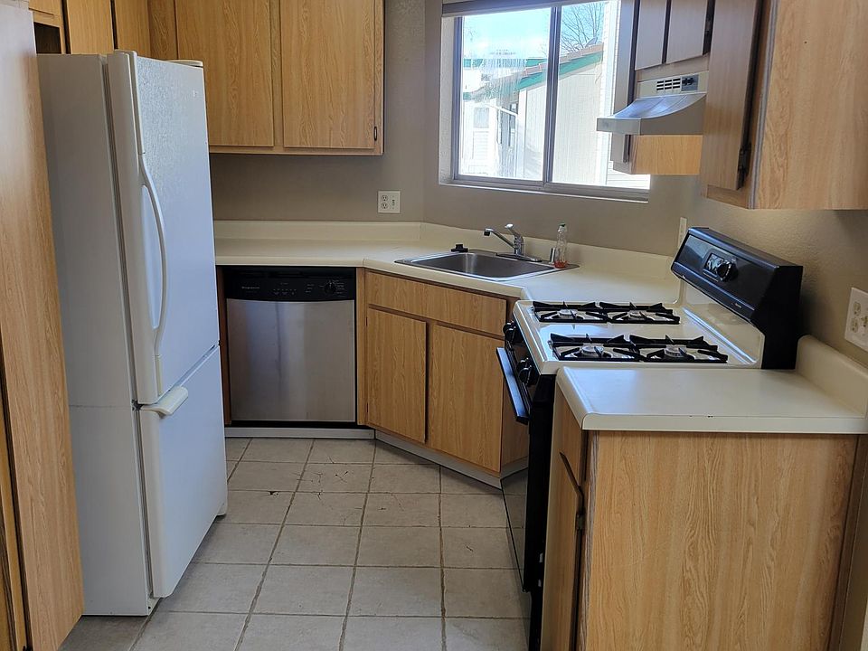1st image of 2407 Sunny Slope Dr