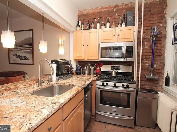 4th image of 511 S 17th St Floor 1