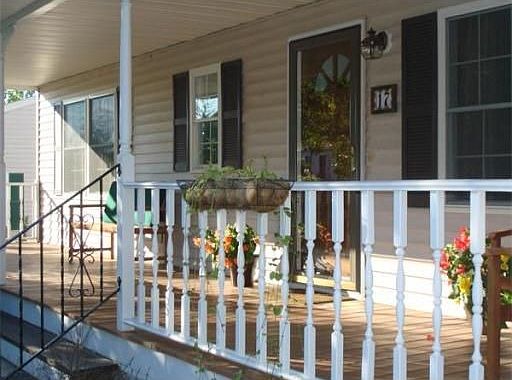 2nd image of 17 Bryant Ln
