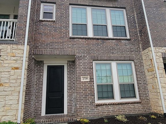 2nd image of 2739 Levee Ln