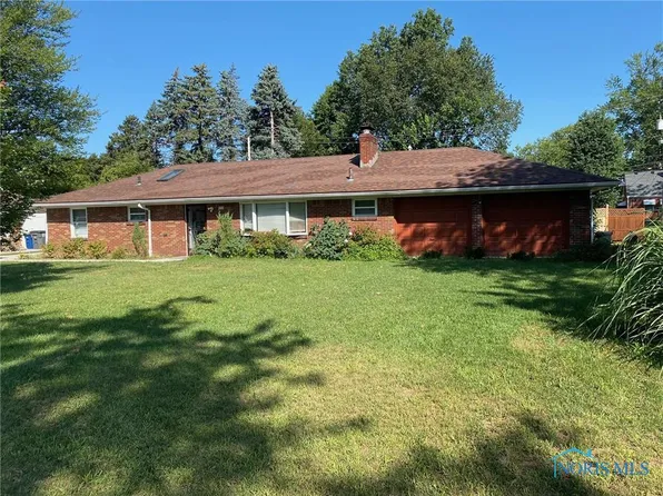 3352 Winston Blvd, Toledo, OH 43614