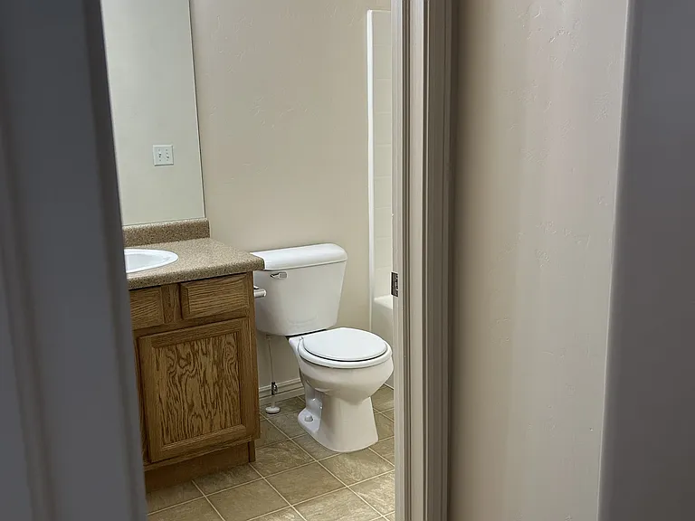 2nd full bath up