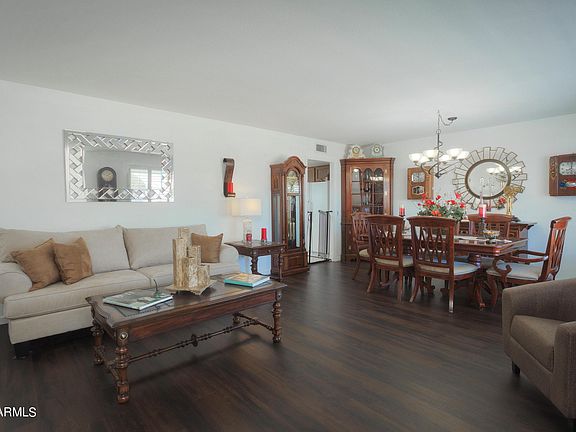 3rd image of 10335 W Willowcreek Cir