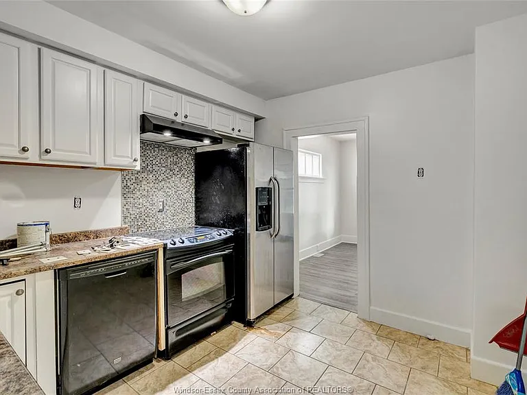 844 Ellrose Ave #842 — Photo 12