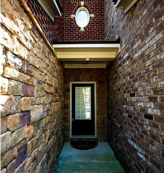 4885 Hastings Ter — Photo 2