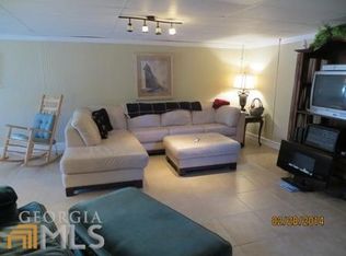 261 Huckaby Rd, Brooks, GA 30205