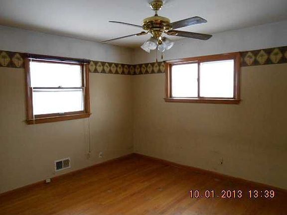 5th image of 2005 Cedar Pointe Dr