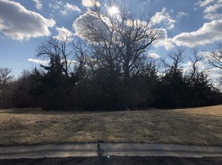 3116 SE Silverleaf Ct, Topeka, KS 66609