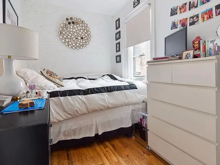 200 Waverly Pl #2W — Photo 7