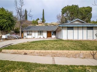 22139 Barbacoa Dr, Santa Clarita, CA 91350