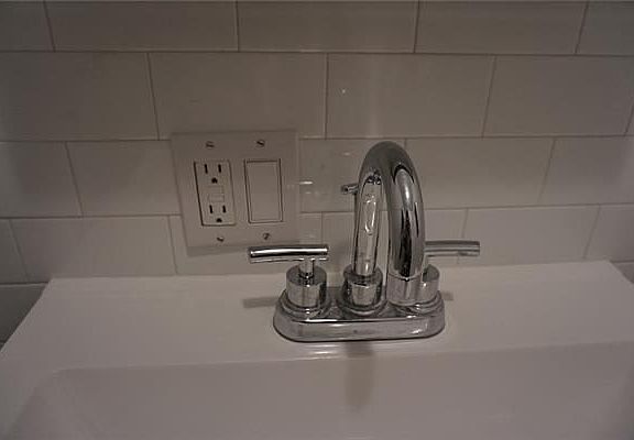 3rd image of 8206 34th Ave #3E