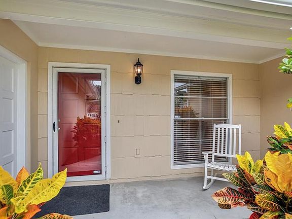 3rd image of 6406 Brook Hollow Ct