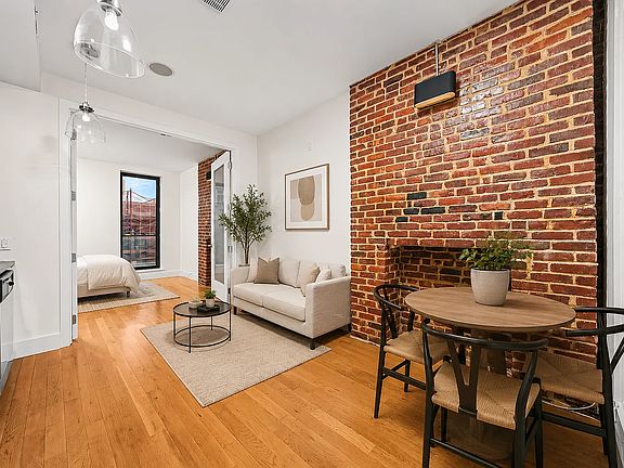 2nd image of 193 Bedford Ave APT 3D