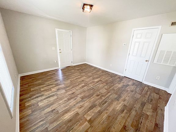 2nd image of 210 N Logan St APT B