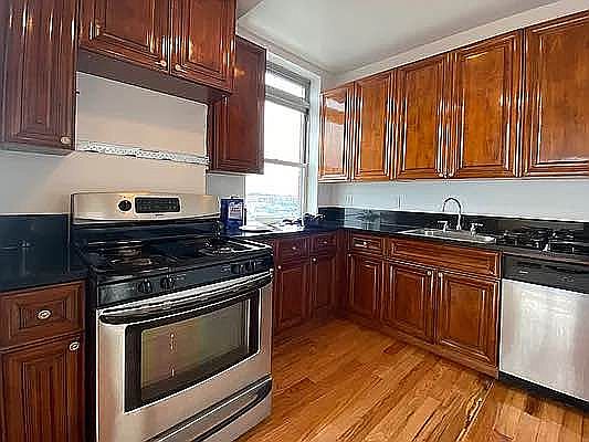 2nd image of 14-34 110th St #5C