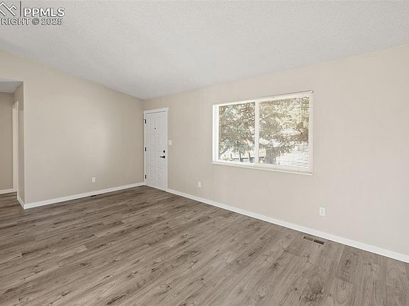 4th image of 7475 Silverdale St