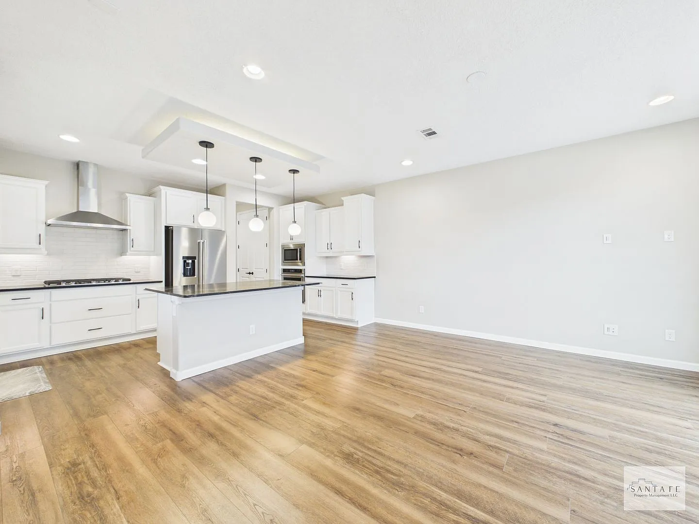 Pulte Townhome with Multiple Upgrades — Photo 4