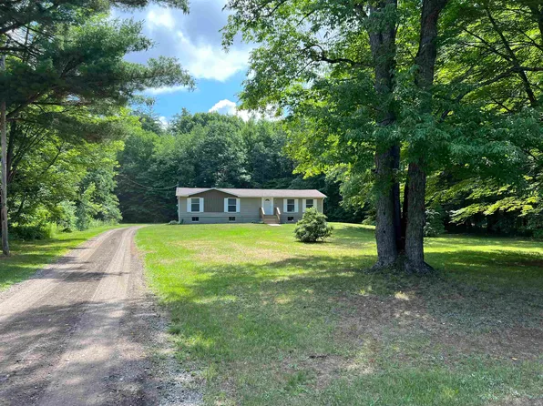12897 Hawkins Rd, Burt, MI 48417