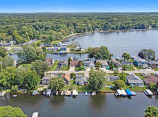 11124 Colony Rd, Pinckney, MI 48169