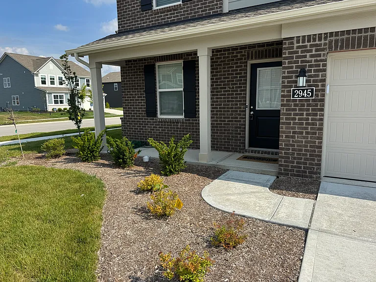 2945 Grand Ridge Dr — Photo 2