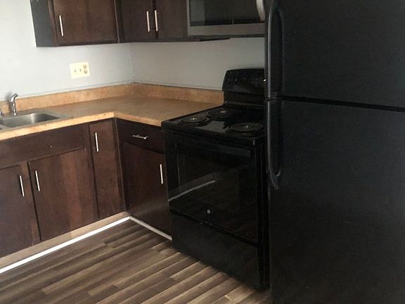 4th image of 2642-2644 Cleveland Blvd #53