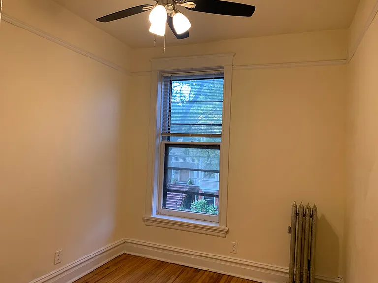 1039 W Barry Ave #2 — Photo 14