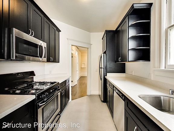 3rd image of 1516 Larkin St #10