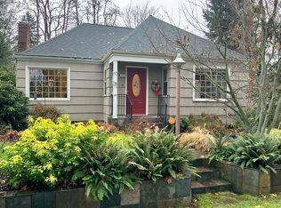 245 Fairway Loop, Eugene, OR 97401