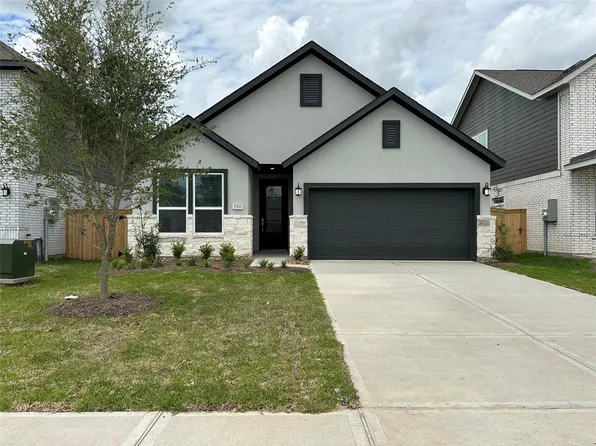 3511 Atlas Point Ln, Angleton, TX 77515