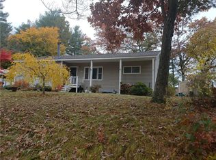 44 Kearns Rd, Glocester, RI 02814