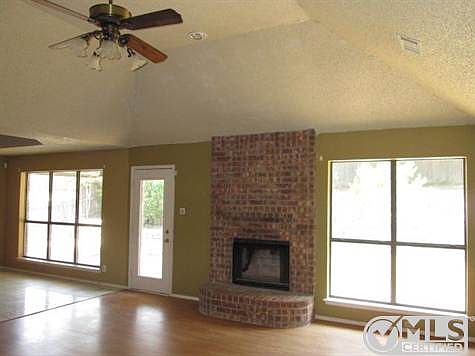 4th image of 7016 Live Oak Dr