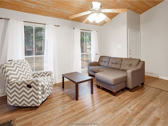 3rd image of 1501 Stallings Dr APT 60