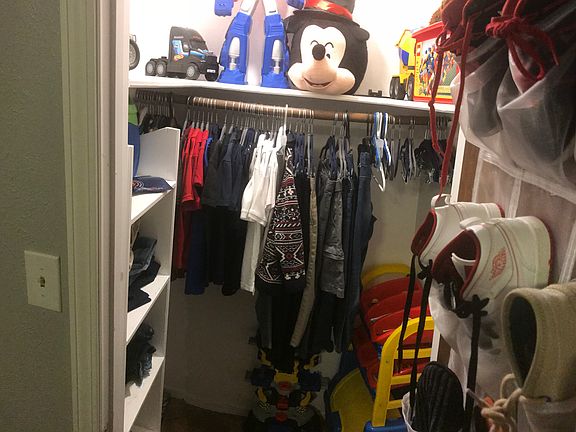 4th image of 5409 Pineridge Dr