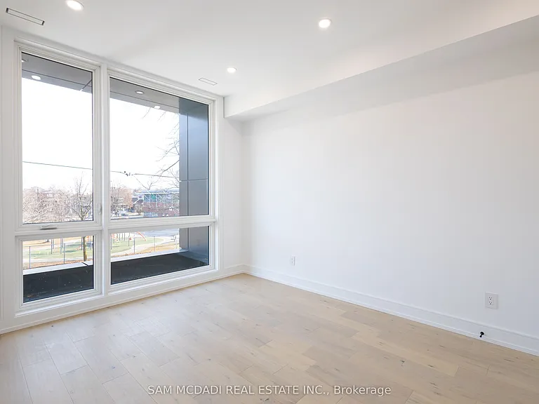 24 21st St — Photo 30