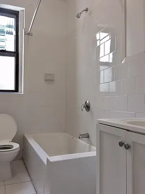 Rented by Quest Realty Sunnyside Corp | media 11