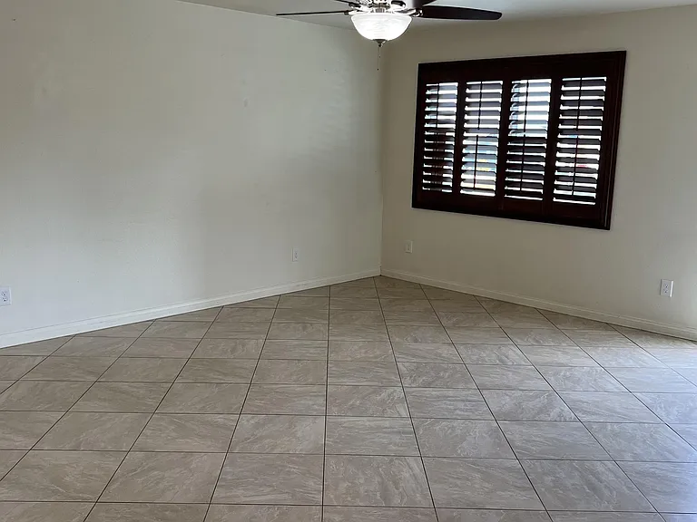 2683 Caulfield Dr — Photo 4