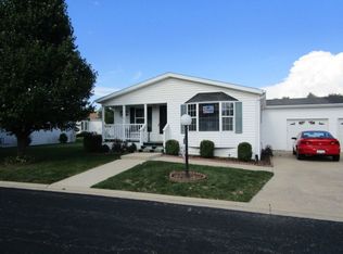 780A Mallard Cir, Sandwich, IL 60548