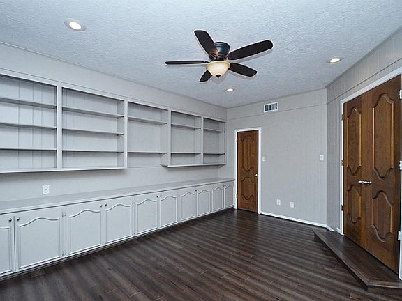 5th image of 9618 Doliver Dr