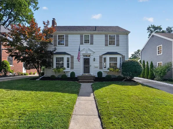 330 E University Dr, East Lansing, MI 48823