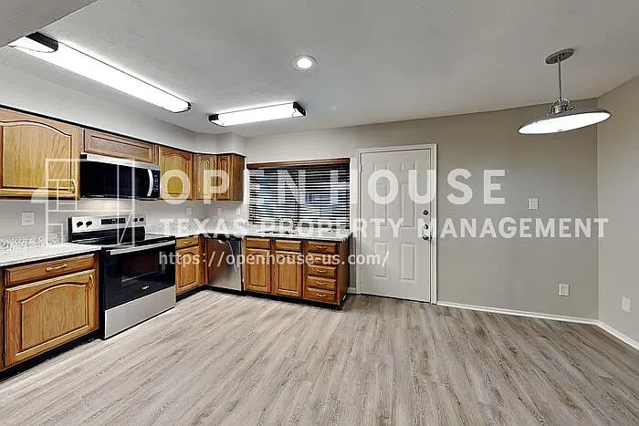 4420 Campion Ln — Photo 5
