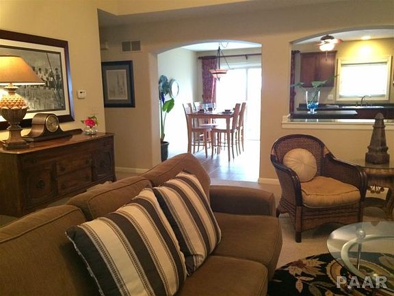 5th image of 2211 W Kenfield Ct