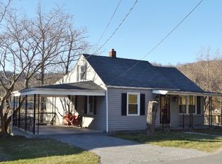 719 Woodland Rd, Rich Creek, VA 24147