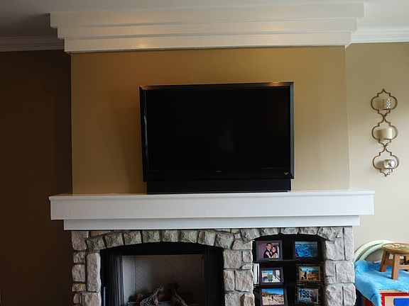 4th image of 351 Red Ryder Dr #9