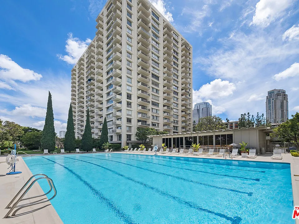 2170 Century Park E #2003
