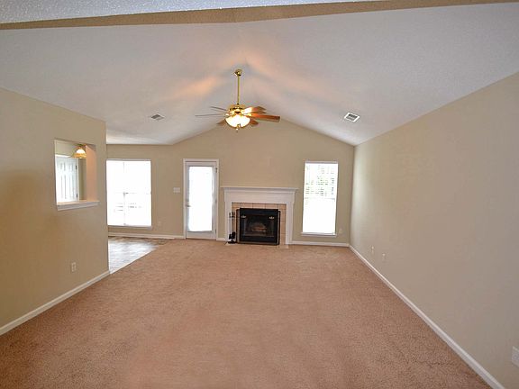 4th image of 5608 Hedgecrest Pl
