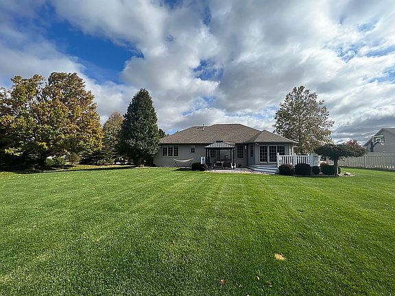 4th image of 57525 Boulder Ct